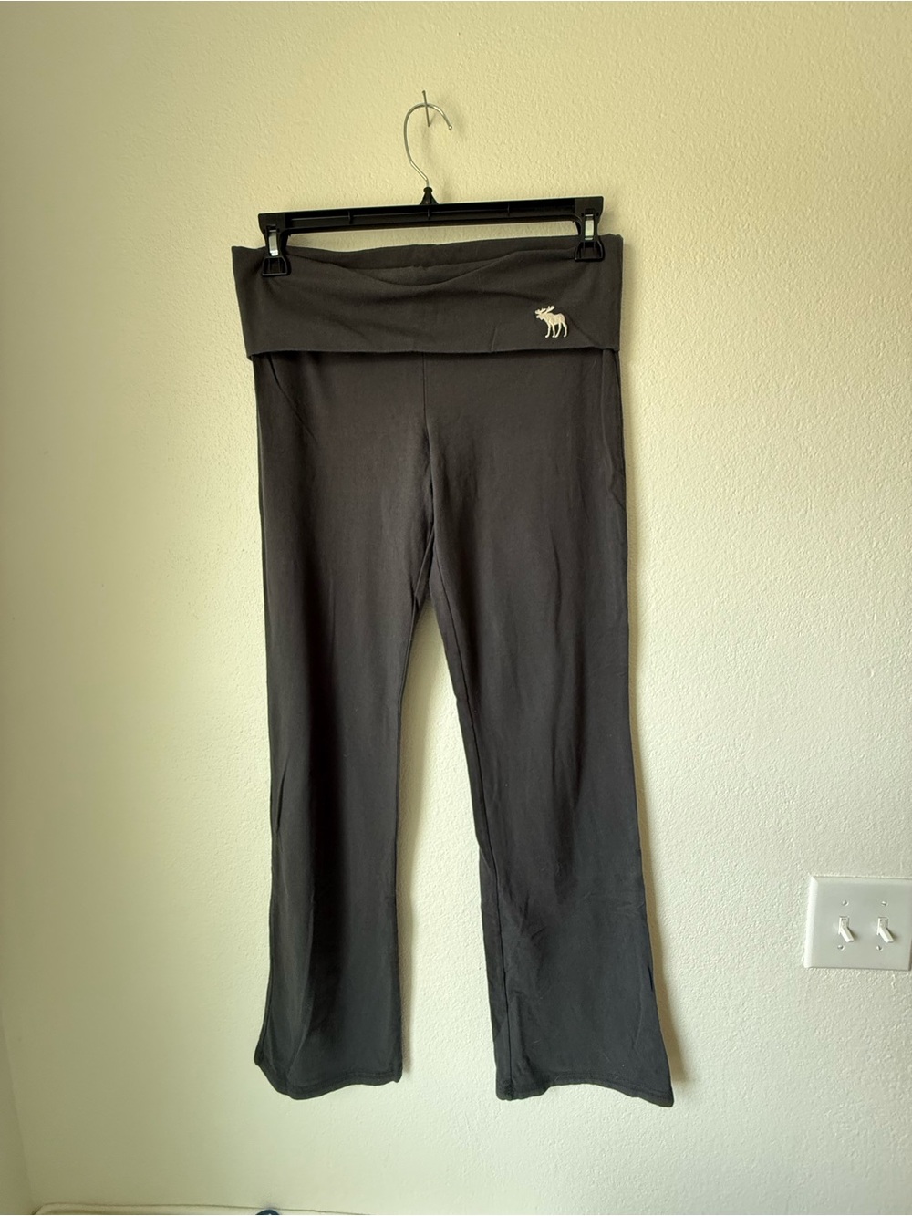 Abercrombie Women’s Black Fold-Over Yoga Pants